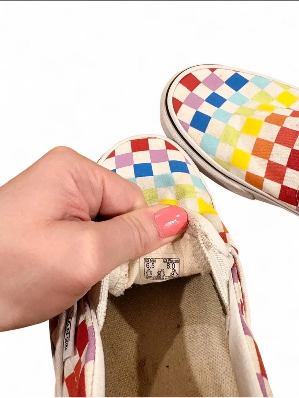 Vans Men’s 6.5 Slip-On Sneakers in Rainbow Check Skater 90s Punk Rock